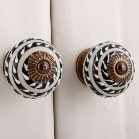 Black Striped Ceramic Knob